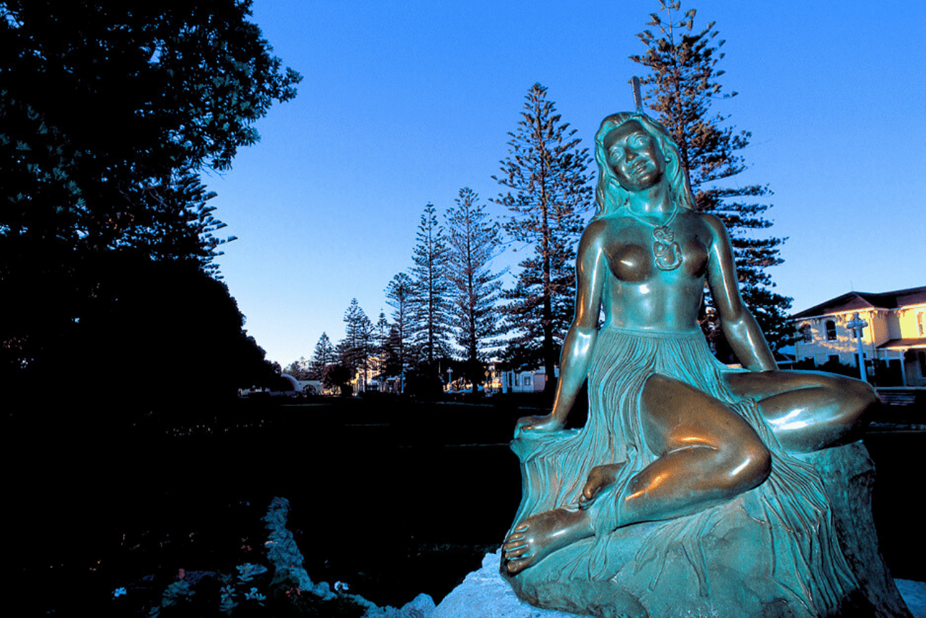 Pania of the Reef, Napier waterfront
